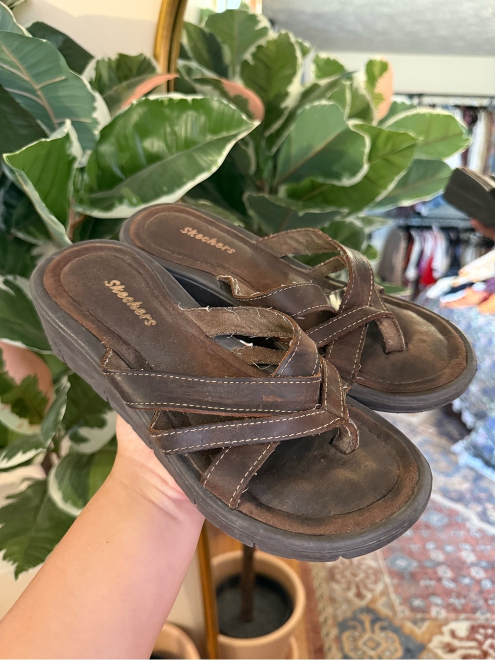 Sketchers brown scrappy Y2K sandals
